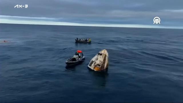 Türkiye'nin ilk astronotu Alper Gezeravcı Dünya'ya döndü: İşte ilk görüntüler!