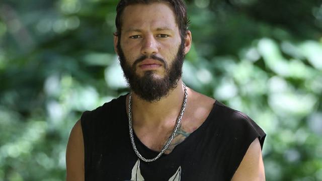 Survivor'a katılan Avatar Atakan'ın oğluyla vedalaştığı anlar gündem oldu! 