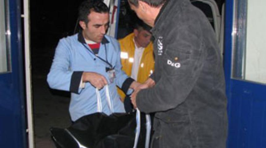 3 aylık bebeğini iple boğdu