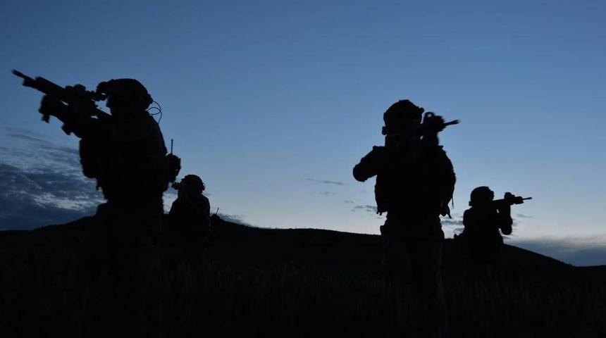 MSB: PKK'dan kaçan 2 terörist hudut karakoluna teslim oldu