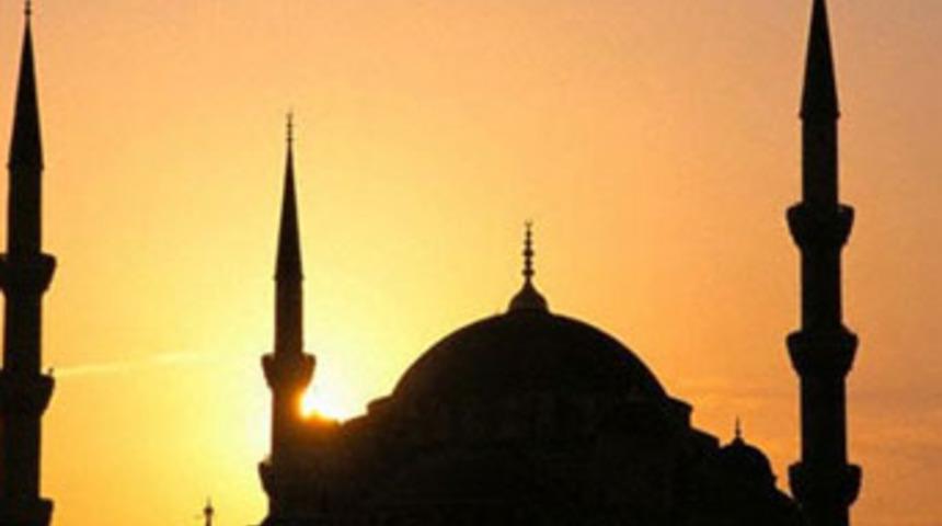 Bug&uuml;n Mevlid Kandili