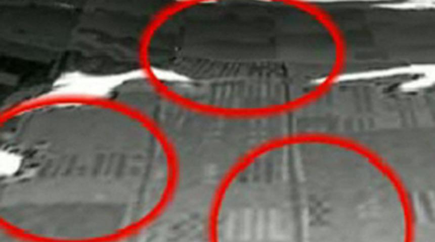 Ay'daki uzaylı üssü