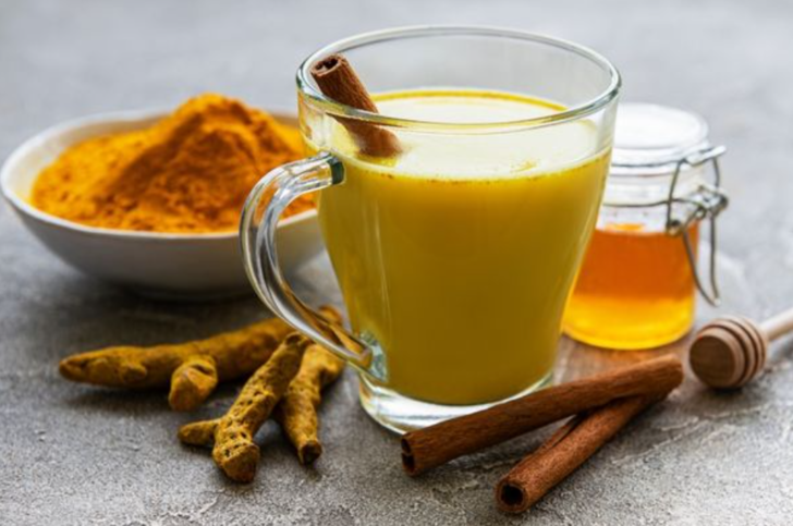 Vücudu dipçik gibi yapan 'altın süt'!  1 bardağı bağışıklığı çelik gibi güçlendiriyor! Yağ yakımına yardımcı G4