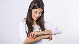 Zehir saçan kıyafetlere dikkat! Deriden emiliyor, vücuda yayılıyor... Pek çok ülkede yasaklanması tartışılıyor