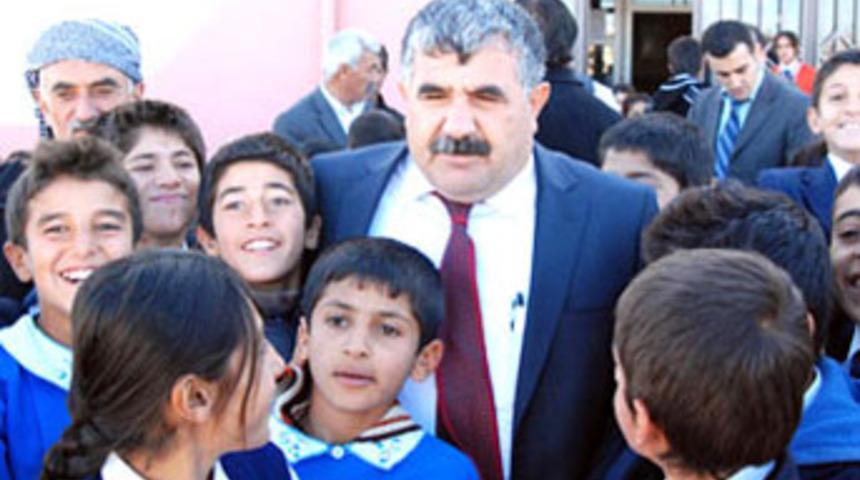 'İki dil' hayata geçiyor!