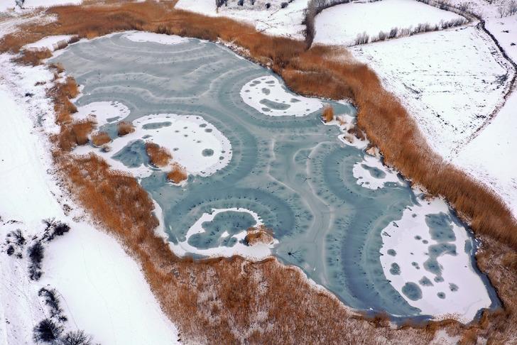 Görüntüler Iğdır'dan! Büyüleyici güzelliğiyle donmuş Üçkaya Gölü... G1