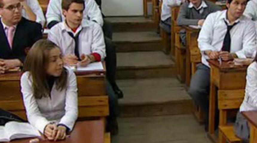 Anadolu liselerindeki 2 g&uuml;n&uuml;n sırrı