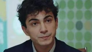 Kızılcık Şerbeti’nin Metehan’ı Rahimcan Kapkap’ından duygusal ödül konuşması: Müsadenizle ödülümü...