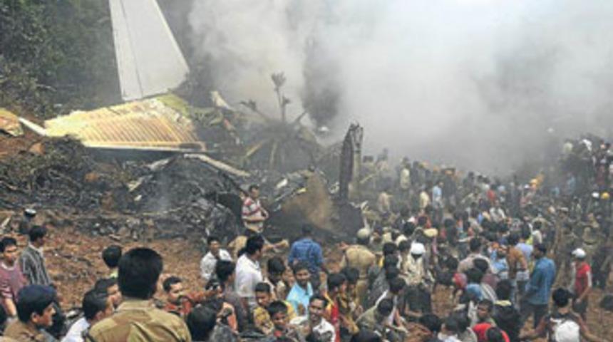 158 yolcu pilot uyuduğu i&ccedil;in &ouml;lm&uuml;ş!