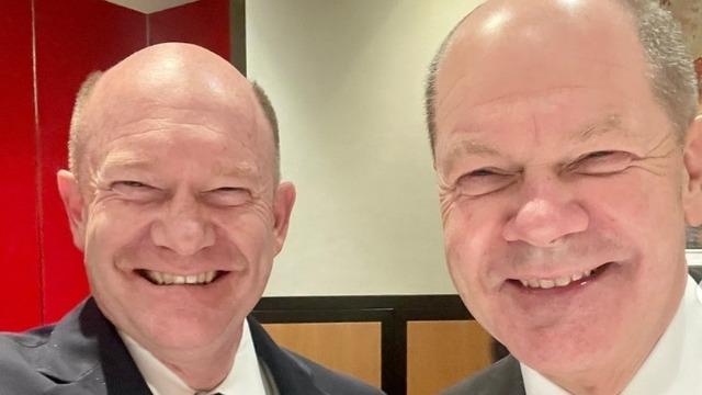 Şaşırtan benzerlik: Almanya Başbaşkanı Olaf Scholz hangisi?