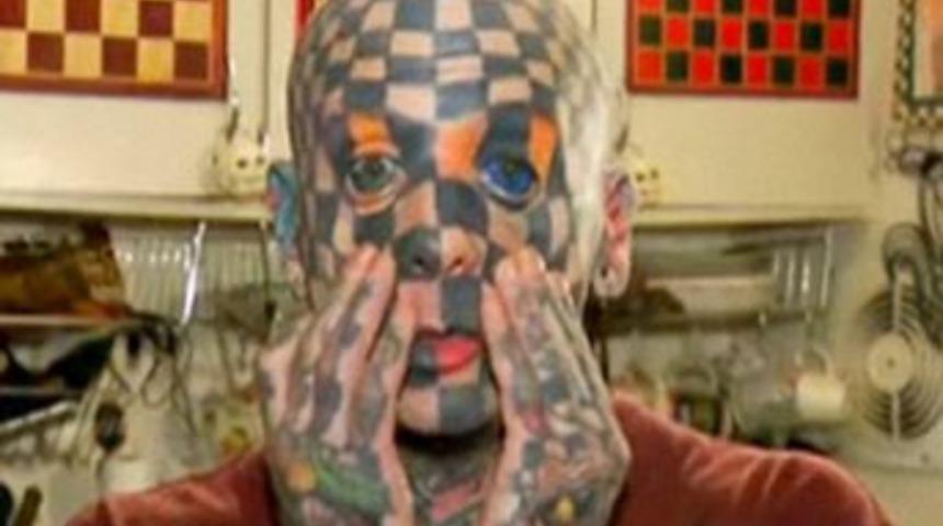 G&ouml;zlerine bile d&ouml;vme yaptırdı