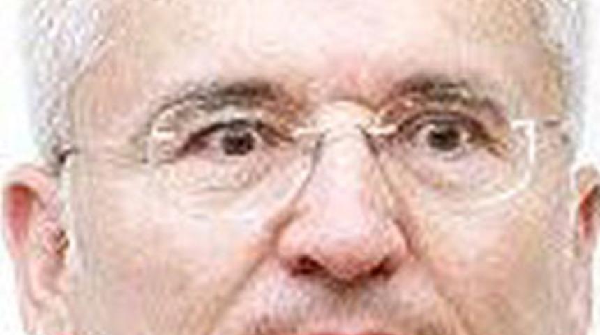 Milletvekili mikrofonu a&ccedil;ık unutunca...