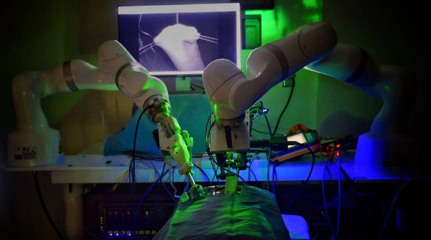 Teknoloji facia getirdi: Ameliyat robotu hastayı öldürdü... Skandal iddialar!