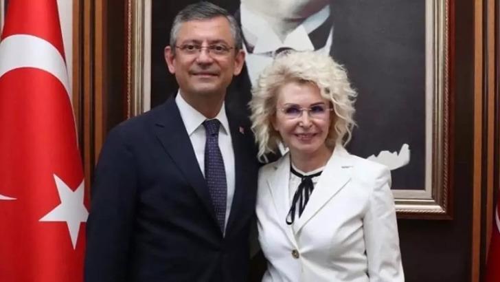 CHP’de 'Şükran Kütükçü' krizi! Kendini odaya kilitledi, polis odayı kapıyı kırıp boşalttı G2