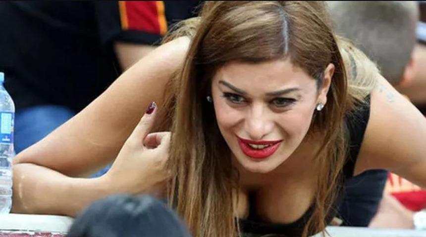 Futbolcu Alpaslan Öztürk ile evli olan Ebru Şancı'nın son pozlarına yorum yağdı! "Kocan çok şanslı"