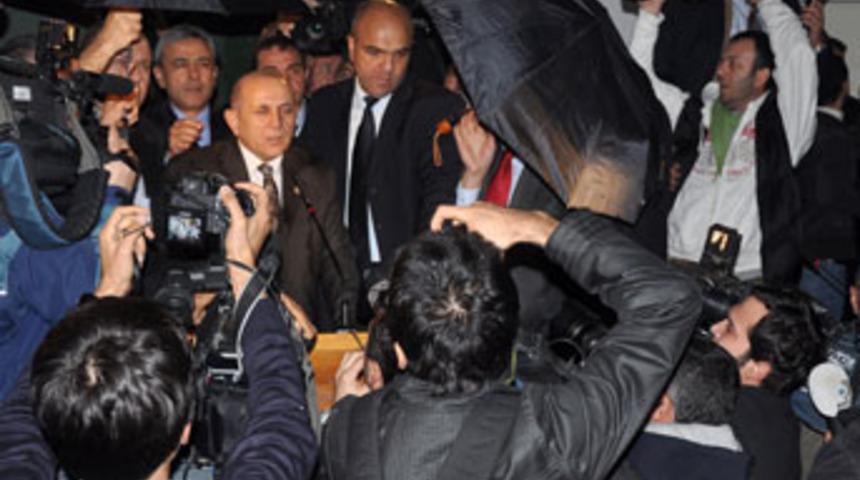 Kuzu'dan &ouml;ğrencilere ağır hakaret!