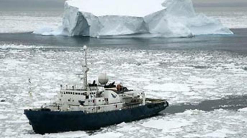 Kuzey Kutbu'nda 100 milyar ton petrol var