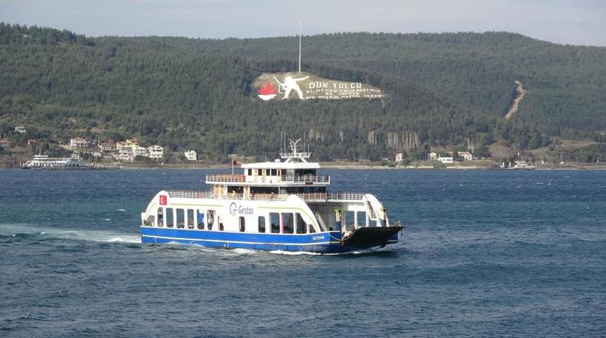 Meteoroloji uyarmıştı: Feribot seferlerine fırtına engeli