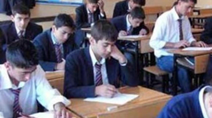 Lise &ouml;ğrencisine erken mezuniyet imkanı