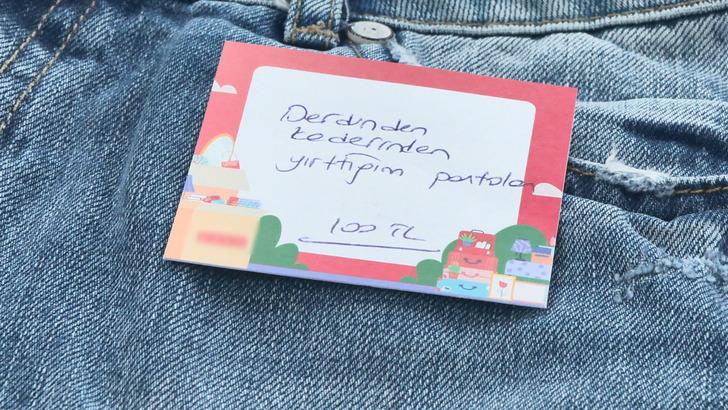 Adı: 'Eski sevgili pazarı' İstanbul'da kuruldu, yoğun ilgi görüyor! "Sana kırmızı hiç yakışmıyor" yazan da var "Derdinden, kederinden yırttığım pantolon" yazan da G2