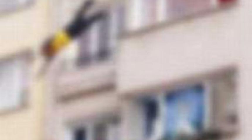 Akıl almaz intihar!