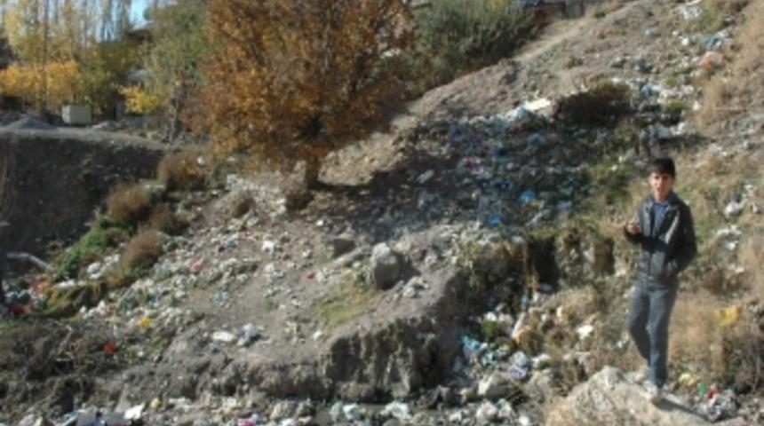 T&uuml;rbeyi &ccedil;&ouml;pl&uuml;k olarak kullanıyorlar