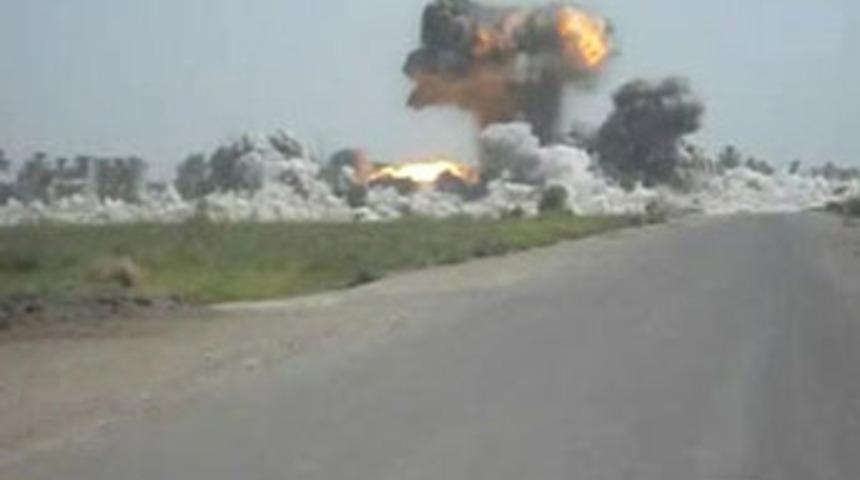 Irak'ta bir mahalle b&ouml;yle yok oldu!