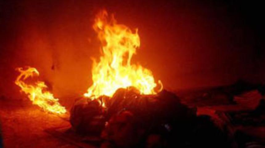 Yangın bir aileyi yok etti: 4 ölü