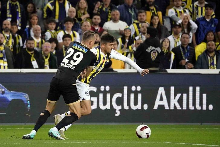 Rıdvan Dilmen'den Fenerbahçe'nin Alanyaspor karşısındaki performansı için olay yaratacak sözler! İsmail Kartal'a demediğini bırakmadı: Kararlarının anlayamadım G3