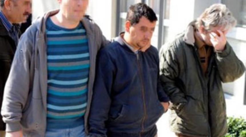 &lsquo;Peygamber soyundanım&rsquo; diyerek...