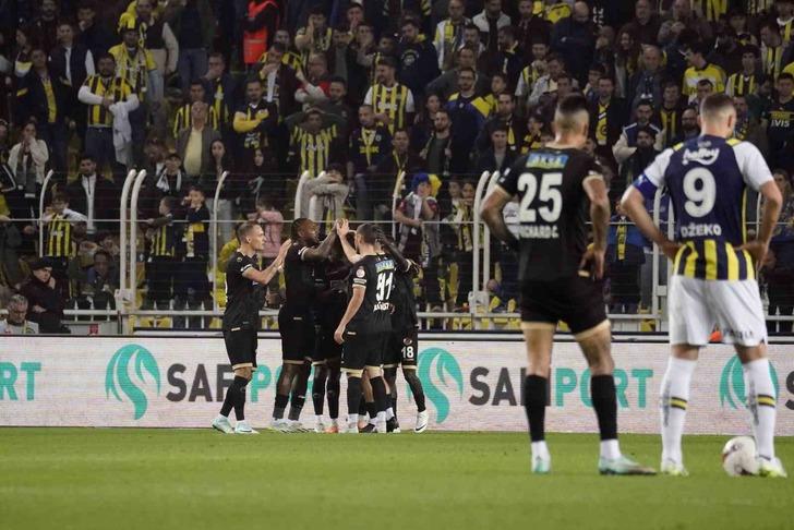 Rıdvan Dilmen'den Fenerbahçe'nin Alanyaspor karşısındaki performansı için olay yaratacak sözler! İsmail Kartal'a demediğini bırakmadı: Kararlarının anlayamadım G1