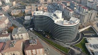 Batman’da hastanenin 5. katından atlayan şahıs hayatını kaybetti