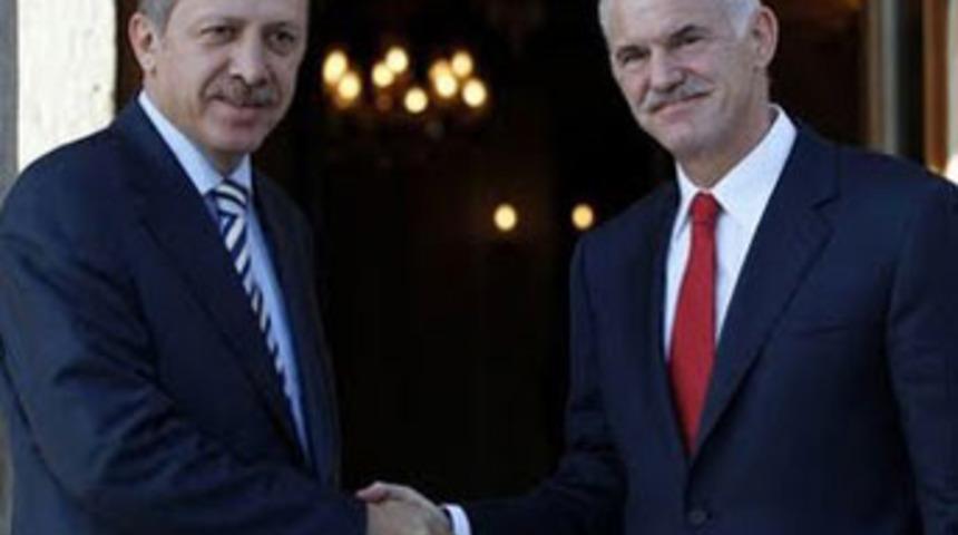 Başbakan erdoğan papandreu ile g&ouml;r&uuml;şt&uuml;