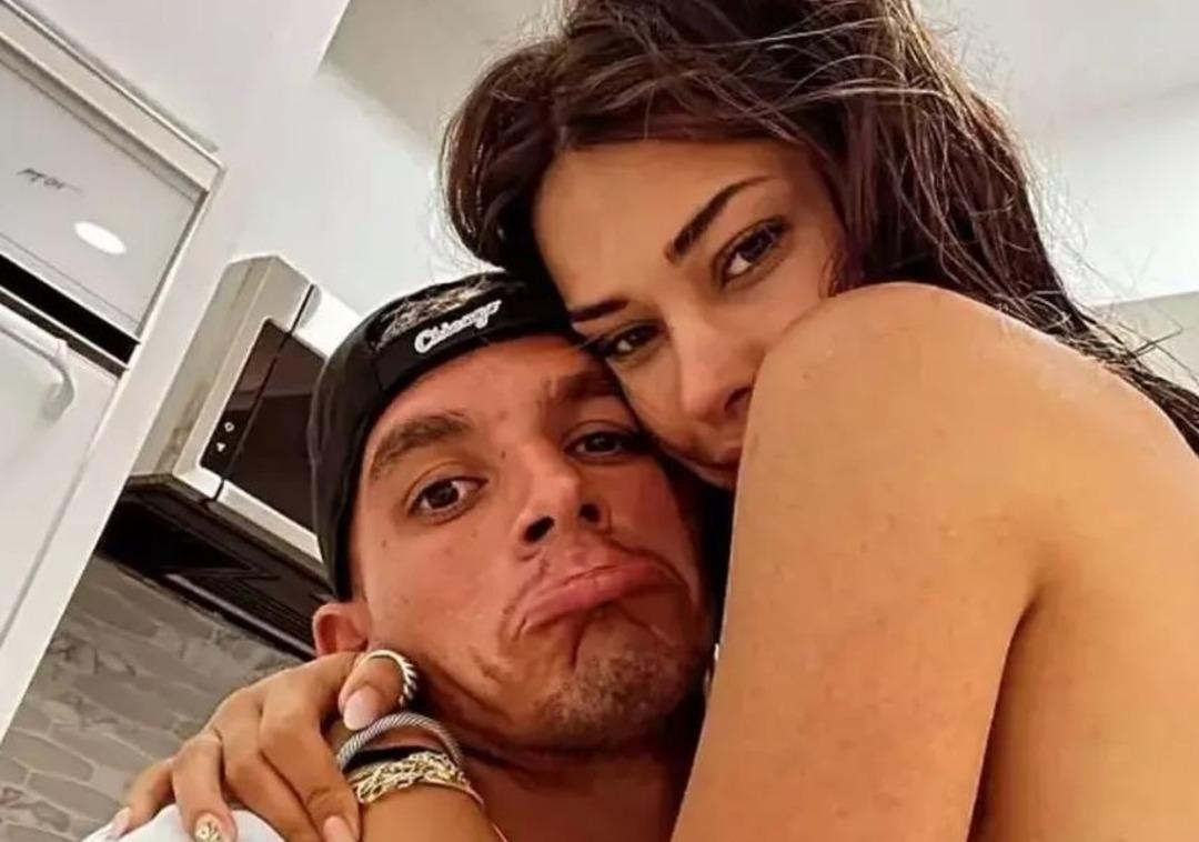 Torreira yeni yaşını g&uuml;zel dans&ccedil;ılarla kutladı! Devrim &Ouml;zkan yorumları gecikmedi