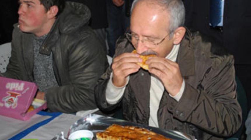 'Daha fazla konuşursa ağzına biber s&uuml;receğim'