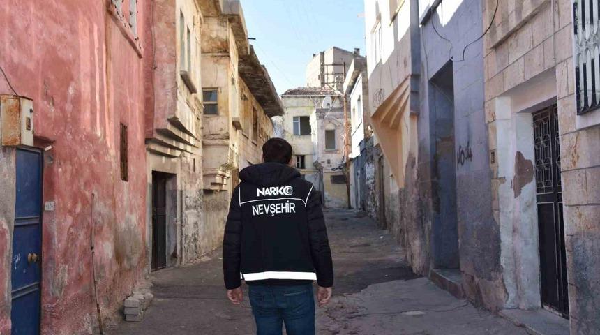 Narkotik çalışmalarında 3 kişi tutuklandı