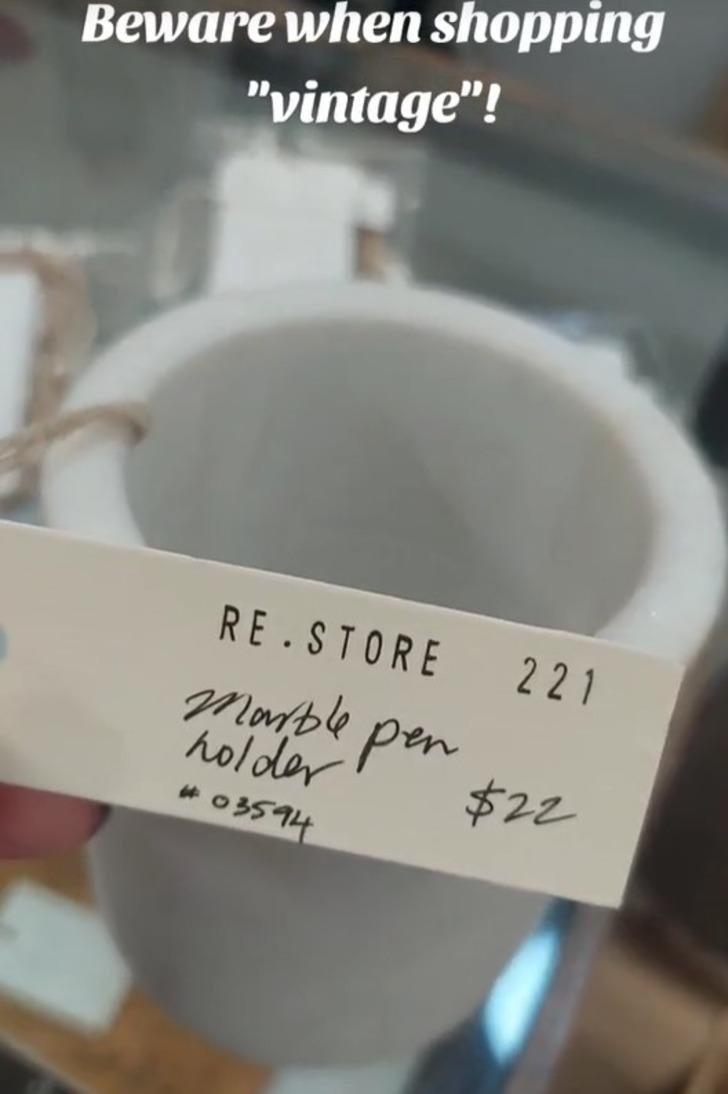 İkinci el mağazasında görüp bayıldığı kalemliğin önceden ne için kullanıldığını öğrenince hayatının şokunu yaşadı G1