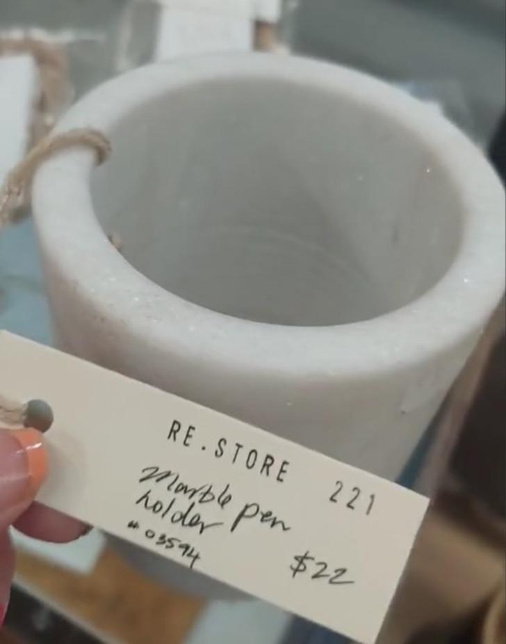 İkinci el mağazasında görüp bayıldığı kalemliğin önceden ne için kullanıldığını öğrenince hayatının şokunu yaşadı G2