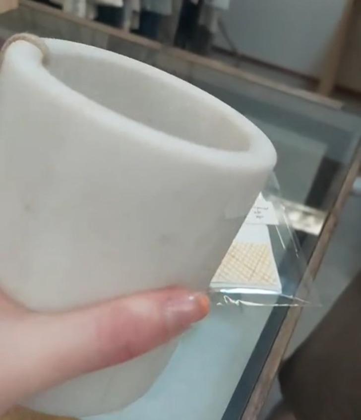 İkinci el mağazasında görüp bayıldığı kalemliğin önceden ne için kullanıldığını öğrenince hayatının şokunu yaşadı G4