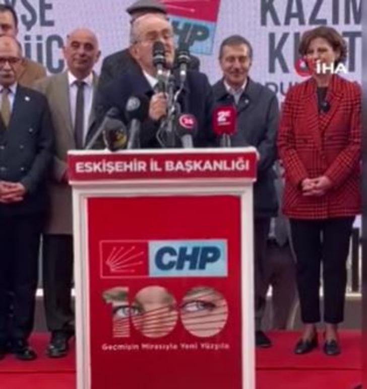 Yılmaz Büyükerşen'den Osmanlı padişahları için olay sözler! 'Beyaz tenli karı almak için sefer yaptılar' dedi, AK Partili Hatipoğlu'ndan yanıt geldi: "Terbiyesizlik" G3