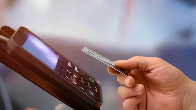 Kredi kartı kullananlar tüm bildiklerinizi unutun! Taksitlere sınırlama, cep telefonu düzenlemesi, nakit çekimine kısıtlama... 
