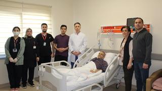 Sakarya'da at nalı böbreğine sahip hasta, ameliyatla 15 santimlik urdan kurtuldu