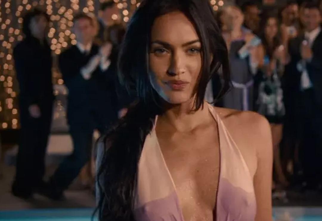 'K&uuml;lot' modasına Megan Fox da uydu! "Bir anne" notuyla paylaştı