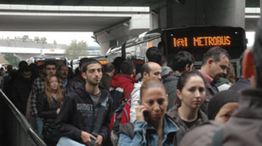 Metrob&uuml;s &ccedil;ıldırttı