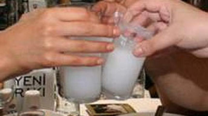 'AKP'ye i&ccedil;iyoruz' grubuna şok