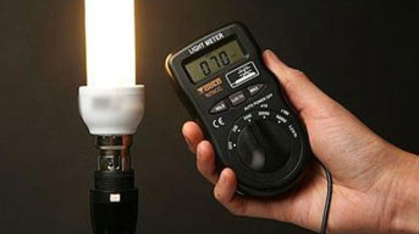 Enerji tasarruflu amp&uuml;llerde kanser riski