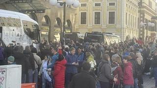 Yürekler ağza geldi! Arda Güler'in de içinde olduğu Real Madrid takım otobüsü Almanya'da kaza yaptı