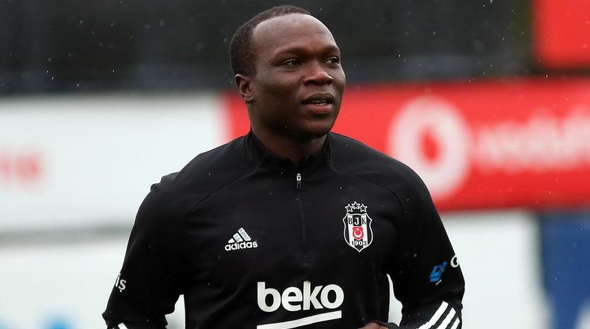 Fernando Santos Kayserispor maçının ardından 'dönüyor' demişti ama... Aboubakar'a ABD'den 18 aylık sözleşme teklifi