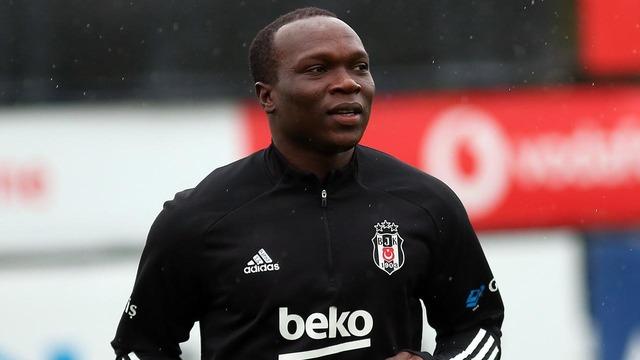 Fernando Santos Kayserispor maçının ardından 'dönüyor' demişti ama... Aboubakar'a ABD'den 18 aylık sözleşme teklifi
