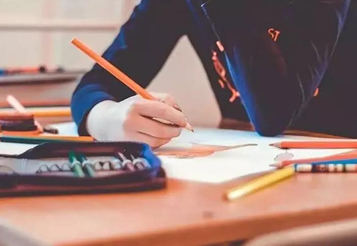 Veli haklı bulundu, özel okul parayı geri ödeyecek! Astronomik kitap ücretleri isyan ettirdi: 60 bin TL isteyen var G1